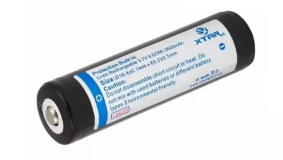 XTAR 3.7V / 2600mAh Rechargeable